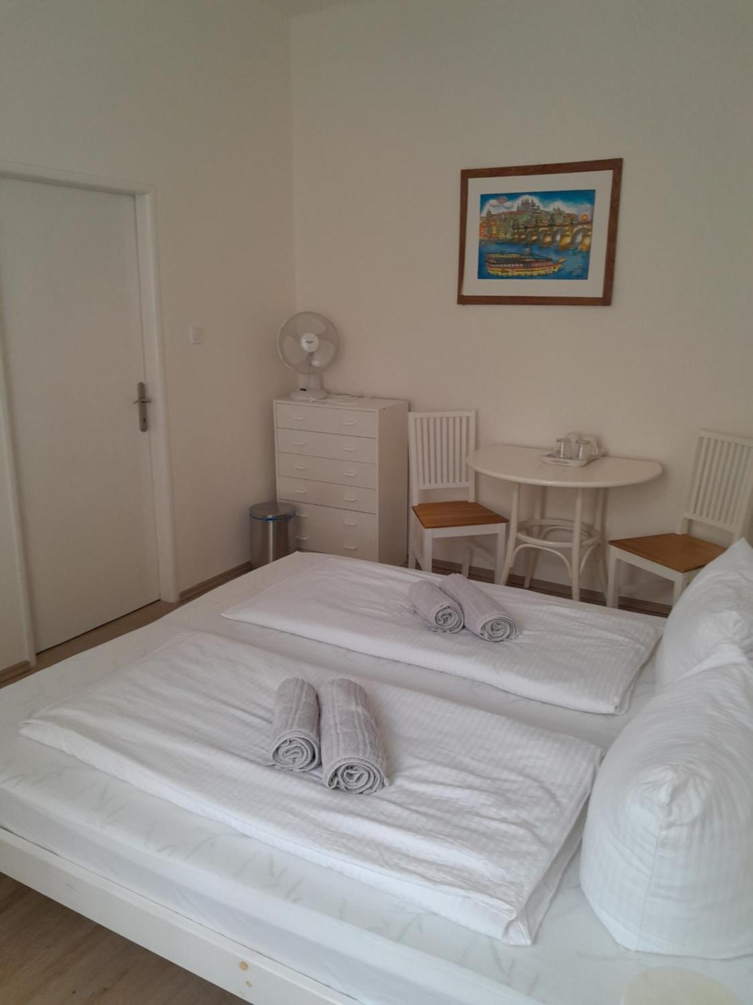 Lubert Apartmany S.R.O Praga Exterior foto
